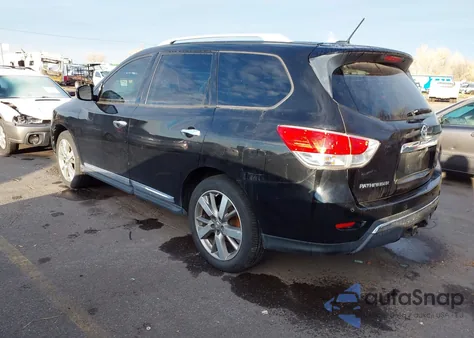 2013 Nissan Pathfinder Platinum z USA, uszkodzony, nr VIN 5N1AR2MN0DC670627